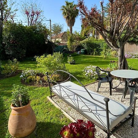 Appartement Rez De Villa Proche Port Et Plages De Sanary Buitenkant foto