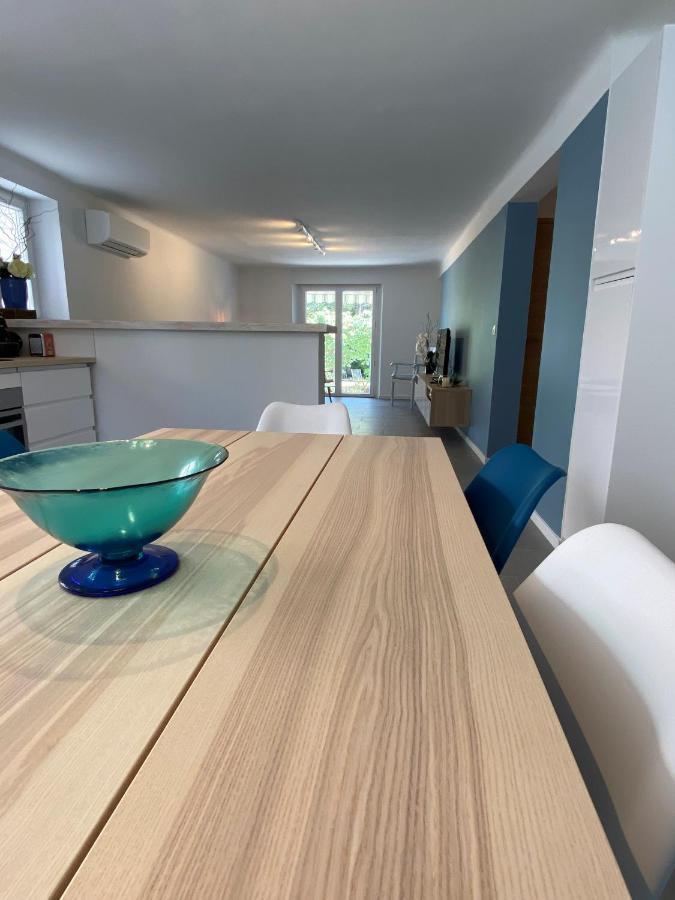 Appartement Rez De Villa Proche Port Et Plages De Sanary Buitenkant foto