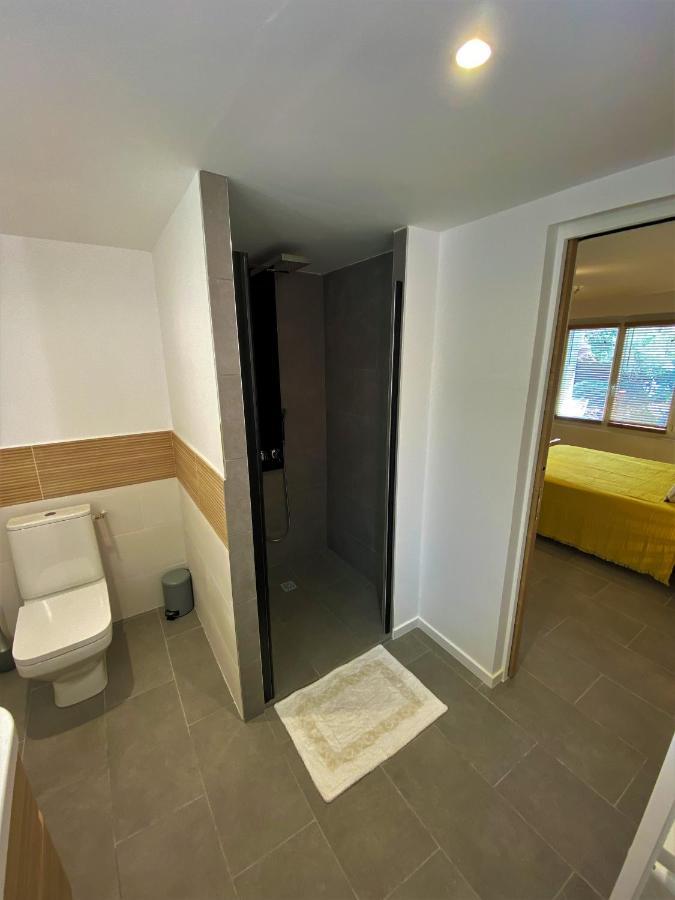 Appartement Rez De Villa Proche Port Et Plages De Sanary Buitenkant foto