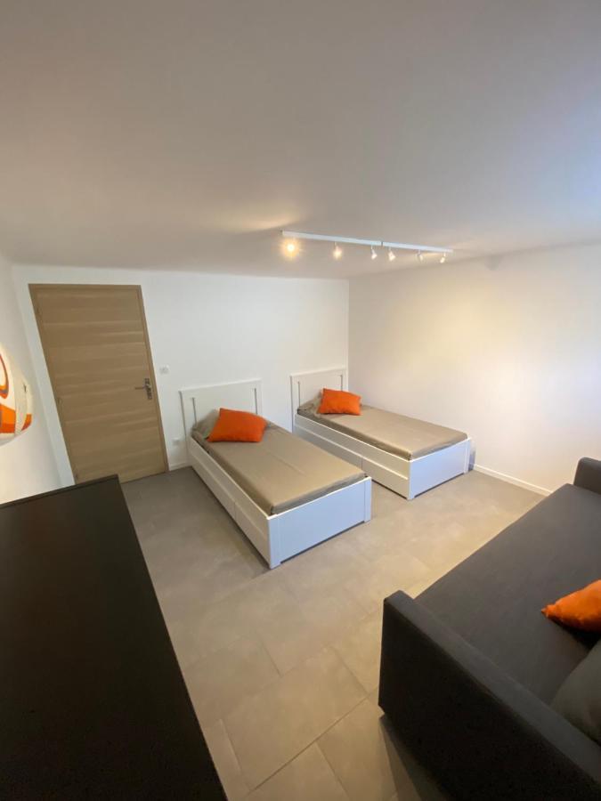 Appartement Rez De Villa Proche Port Et Plages De Sanary Buitenkant foto