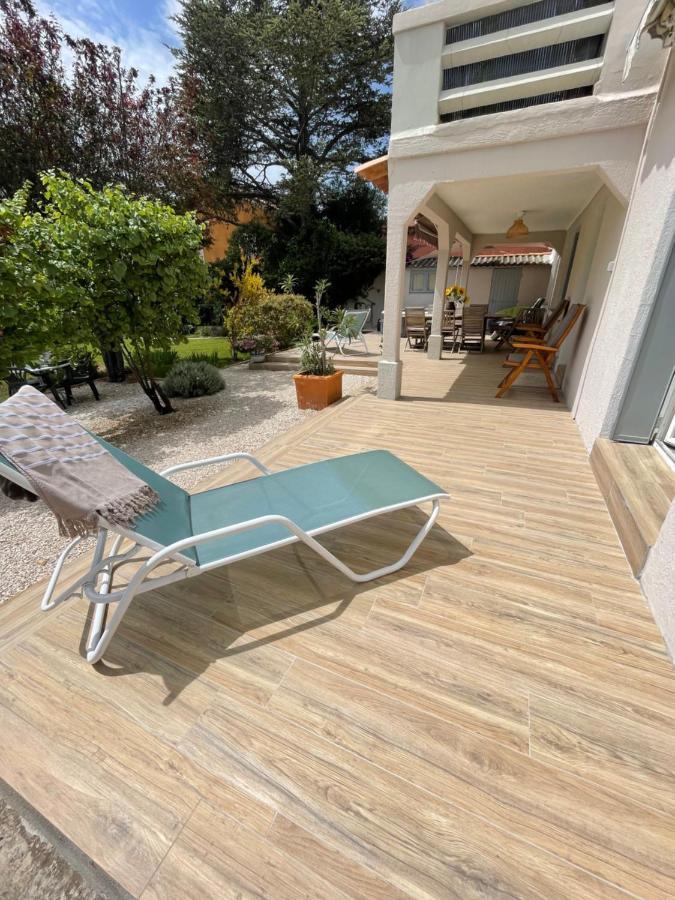Appartement Rez De Villa Proche Port Et Plages De Sanary Buitenkant foto